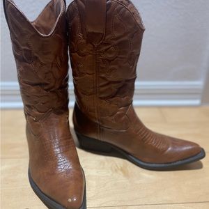 Madden Girl 12” Boots Siinger Brown 8.5 #309